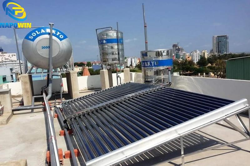 Máy nước nóng NLMT có bền